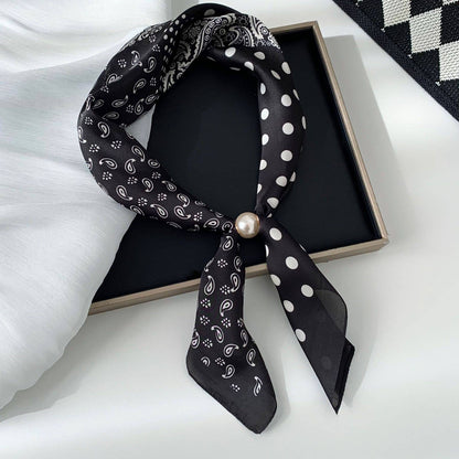 Elegant Printed Pearl Magnetic Clasp Scarf