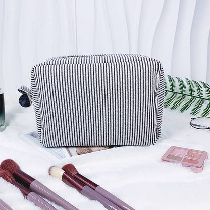 Bubble pouch stripe makeup bag