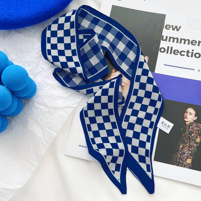 Elegant blue pattern scarf